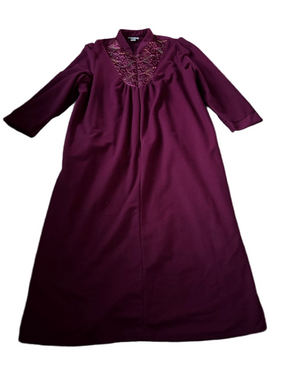 Heiress Woman Magenta Pink Fleece Front Zip Nightgown Robe SIZE 2X
